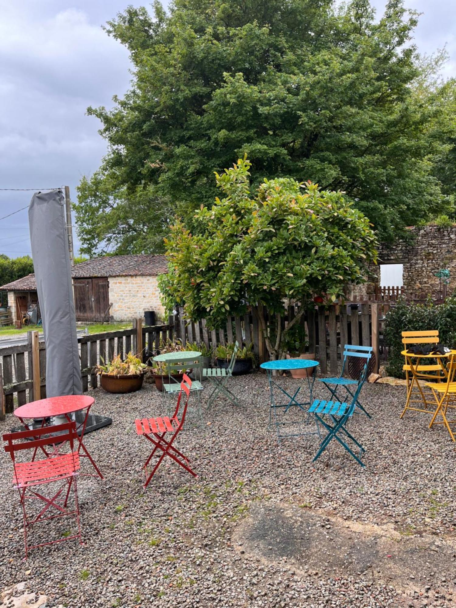 Le Plantier2 Villa Beaulieu-sur-Sonnette Eksteriør bilde